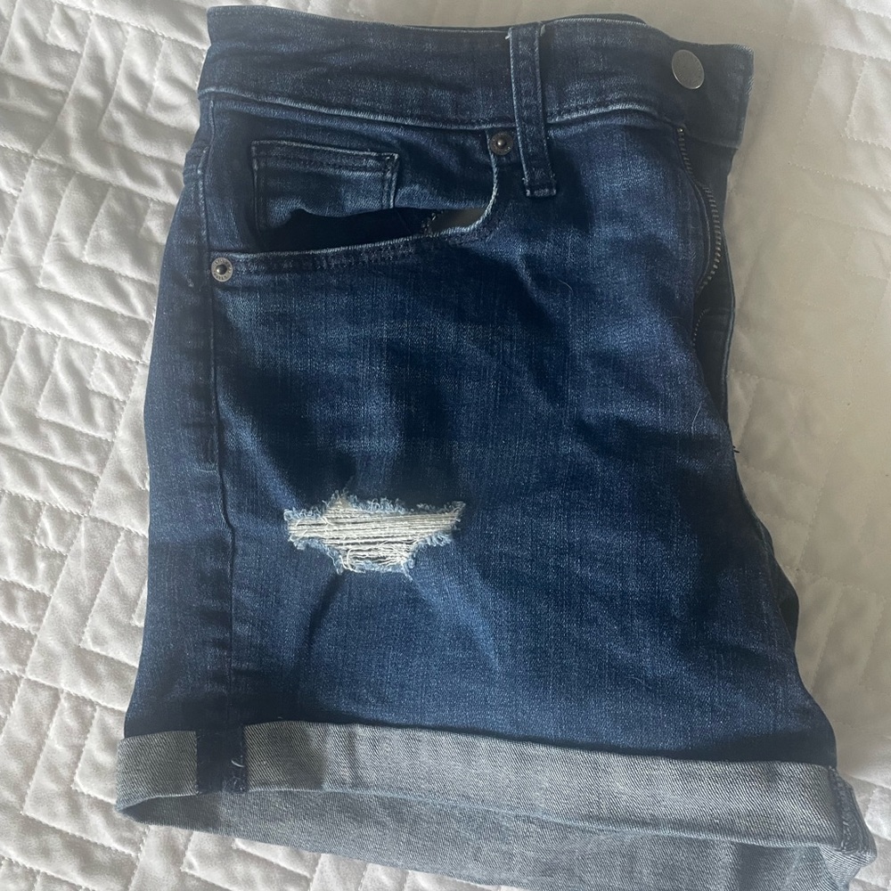 Universal Thread Distressed Jean Shorts